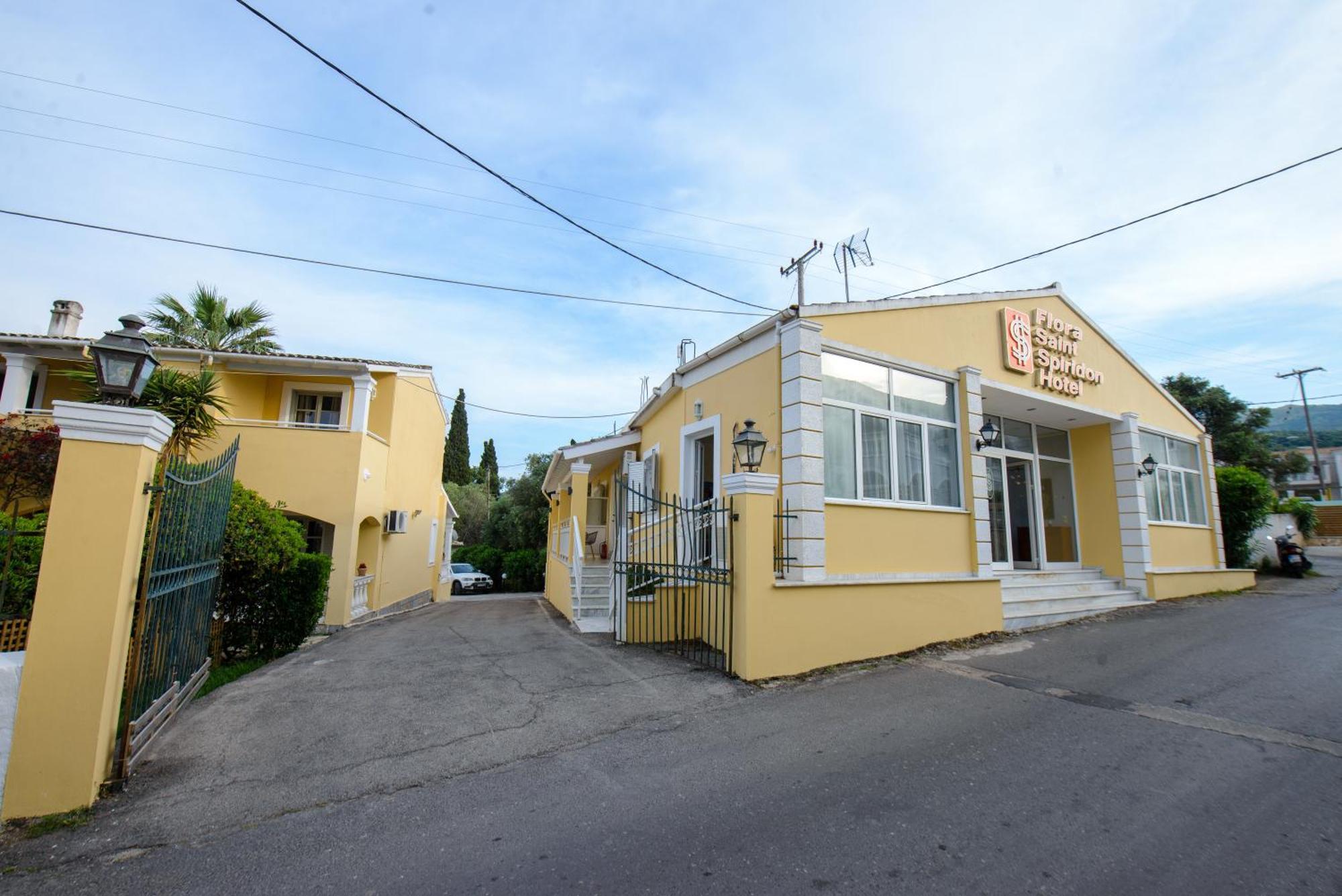 Saint Spiridon Hotel Kassiopi Luaran gambar