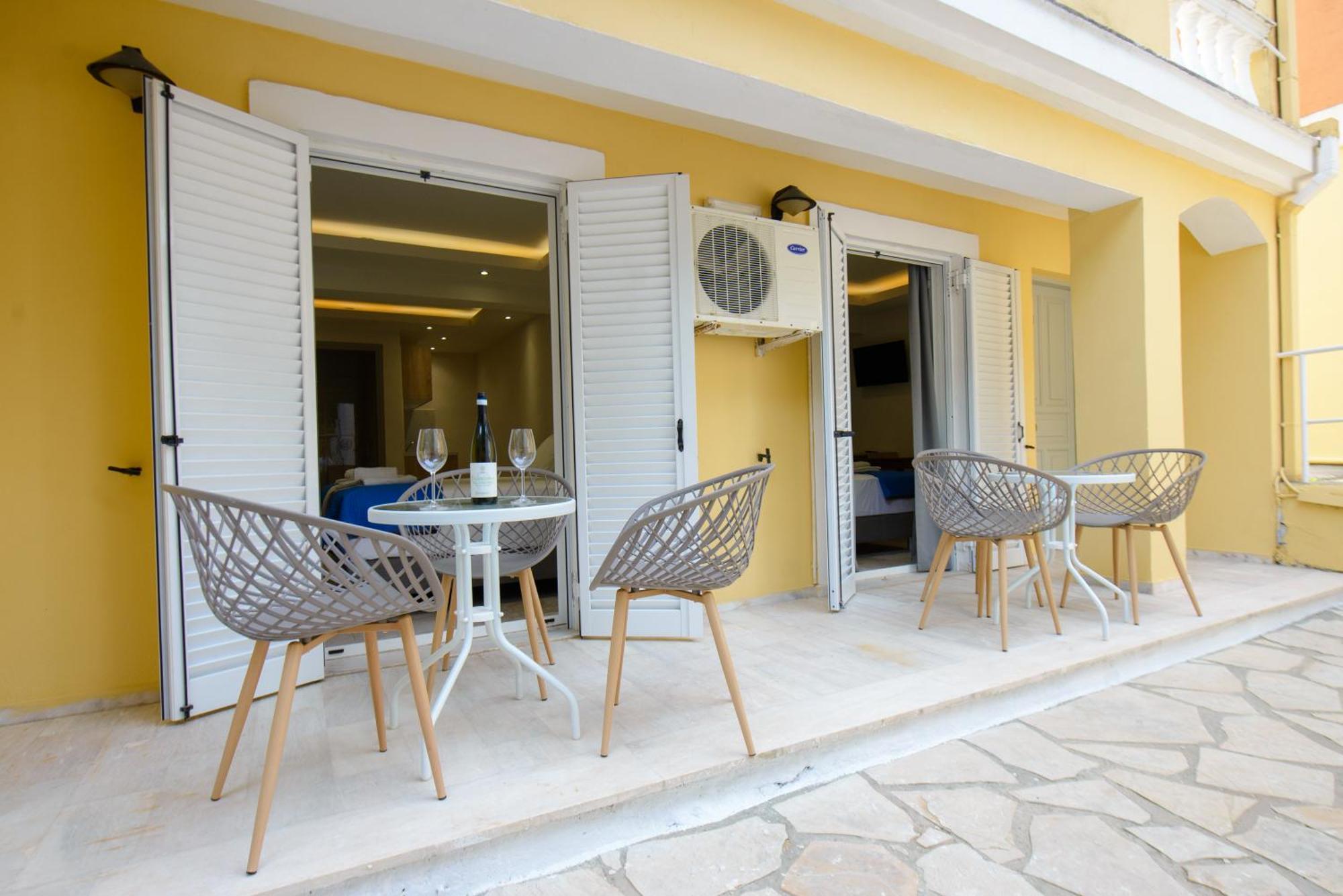 Saint Spiridon Hotel Kassiopi Luaran gambar
